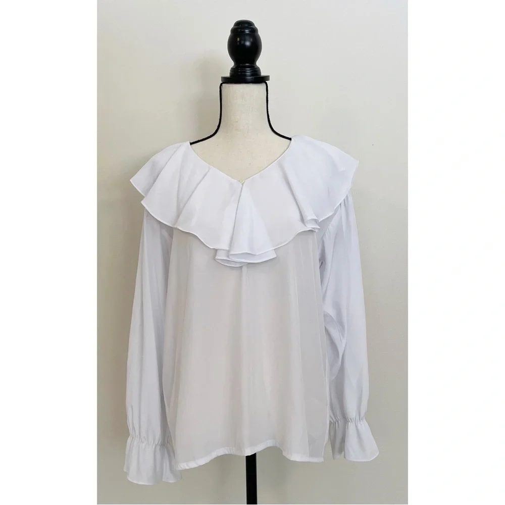 SOLD :: Vintage 90s Bertha Collar Blouse - Picture 3 of 10